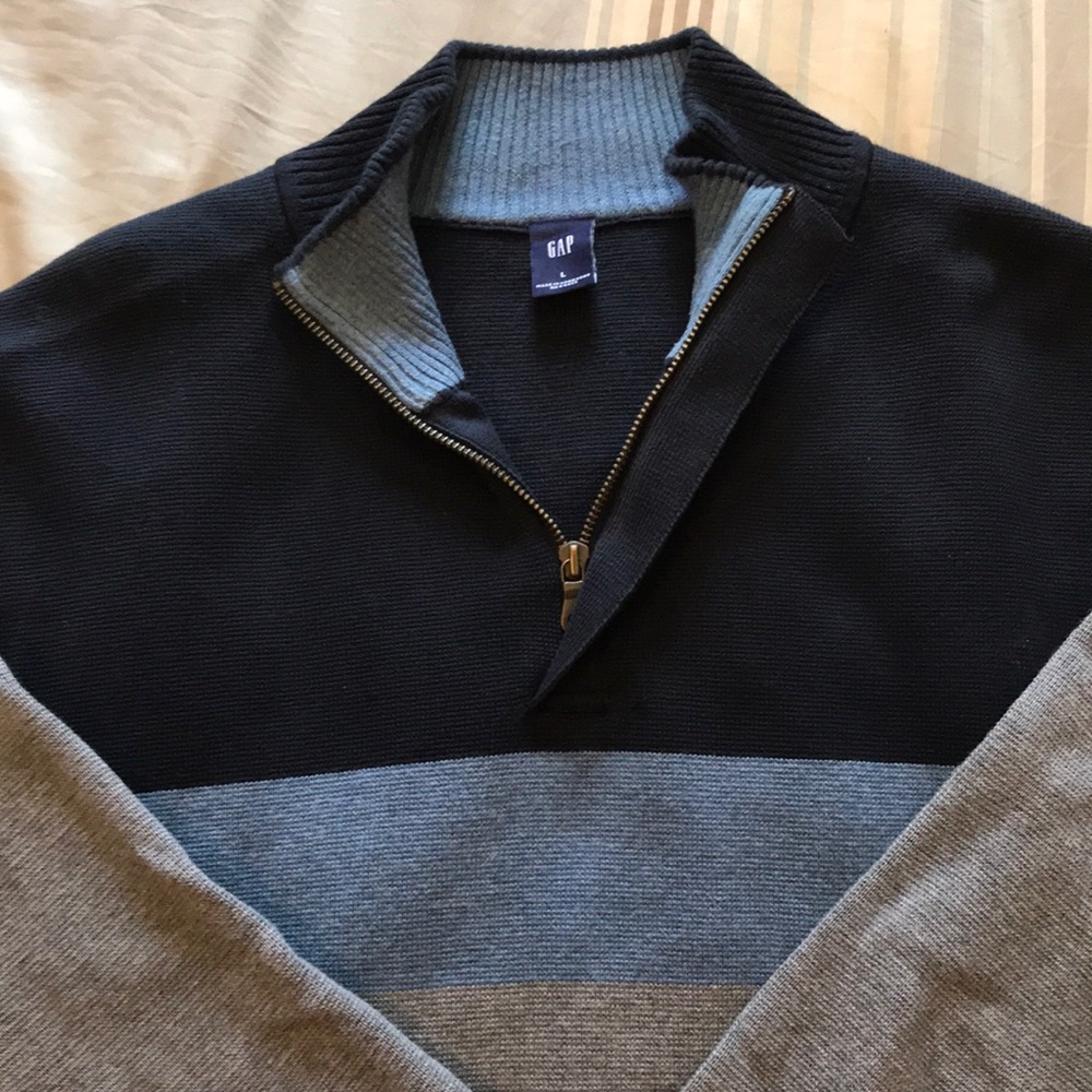 Men’s quarter-zip sweater